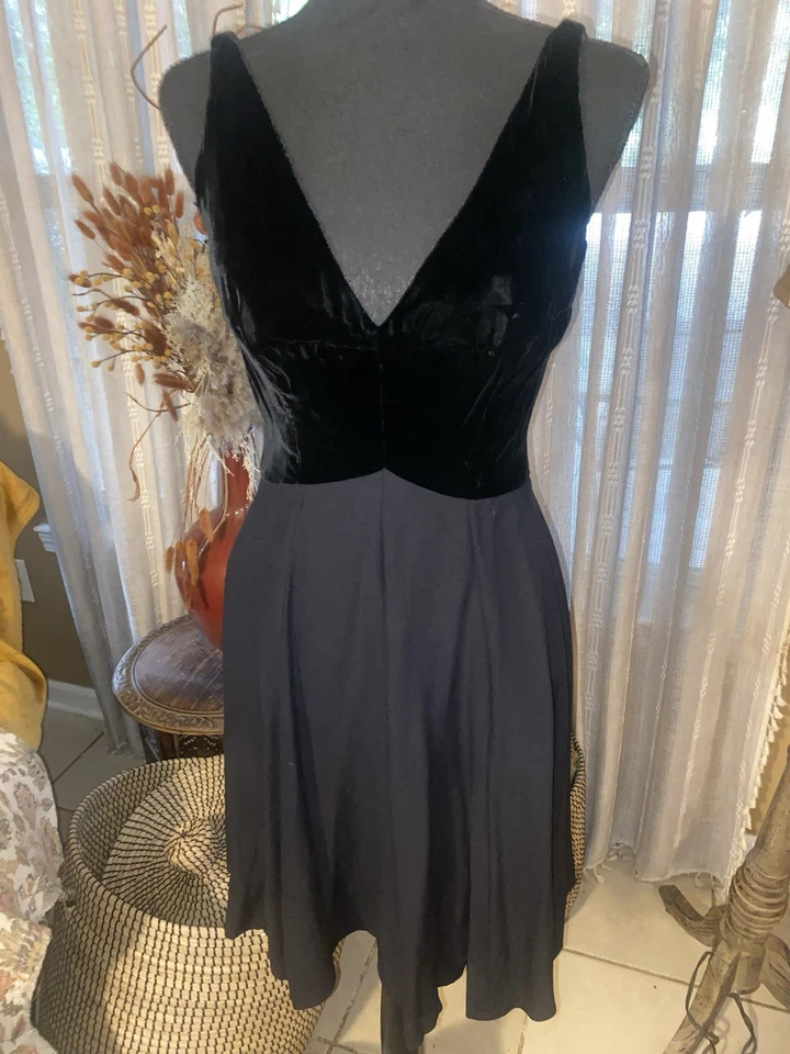 Miss Elliette Vintage 60’s Velvet and Chiffon Cocktail Dress - Image 2 of 4