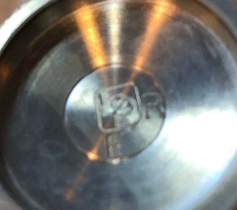 Royal Selangor оловянная ваза ручной работы классической формы с бутонами - довольно поцарапанная вмятина - Изображение 2 из 4