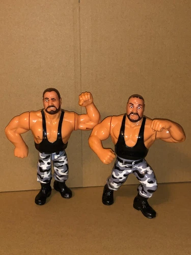 WWF Hasbro Tag Team THE BUSHWHACKERS Luke & Butch Wrestling Figures - WWE