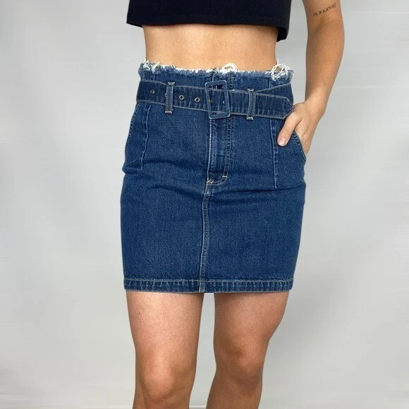 SIWY Zahra Cinturón Dobladillo Crudo Mini Falda Denim Ajustable Salir Fiesta Ropa de Calle Foto 4 de 4