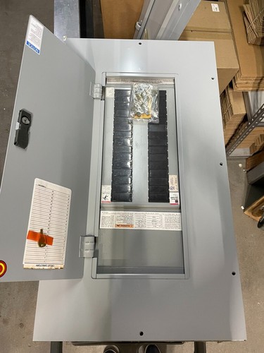 MAIN LUG CIRCUIT BREAKER PANEL 225A 208/120V 3PH 30 CIRCUIT PR4 - 第 1/2 張圖片