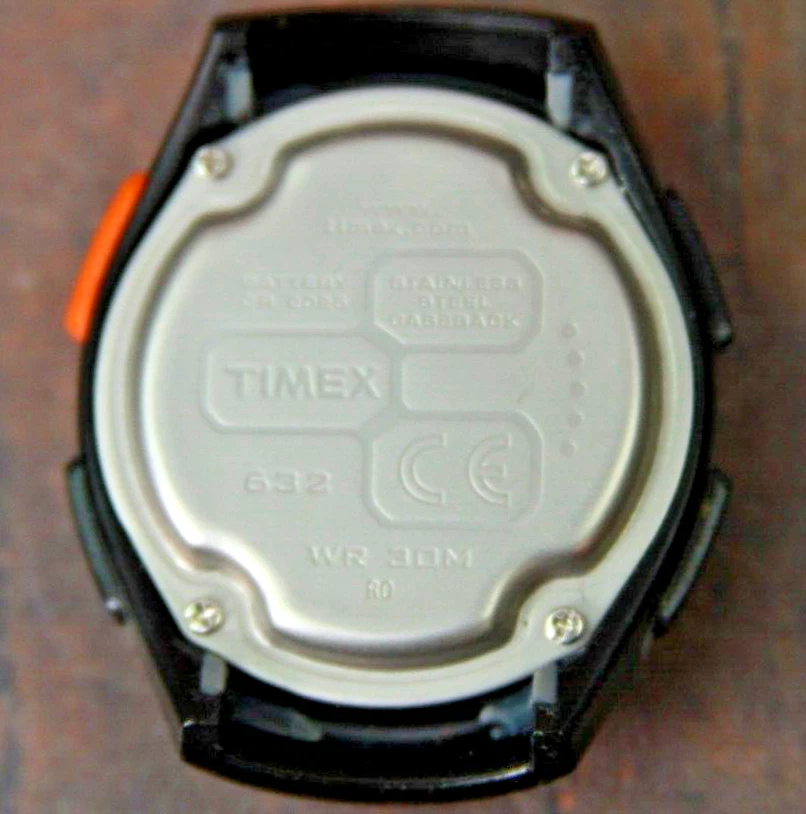 Reloj Timex Monitor de Ritmo Cardíaco T5G981 Deportivo Bisel Plateado Banda Gris ¡Funciona! Foto 3 de 4