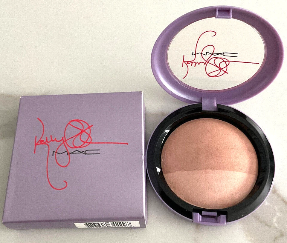 MAC Kelly Osbourne Mineralize Skinfinish Duo JOLLY GOOD - Image 2 of 3