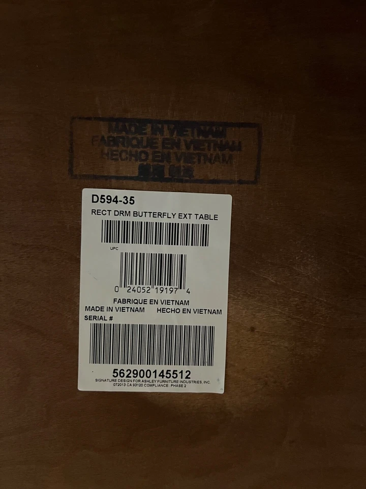 Ashley Ralene Traditional Dining Room Extension Table w/ 6 Chairs - Image 3 of 4