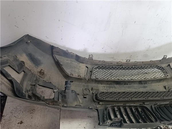 Paragolpes Delantero BMW serie x3 e83 2004 - Imagen 4 de 4