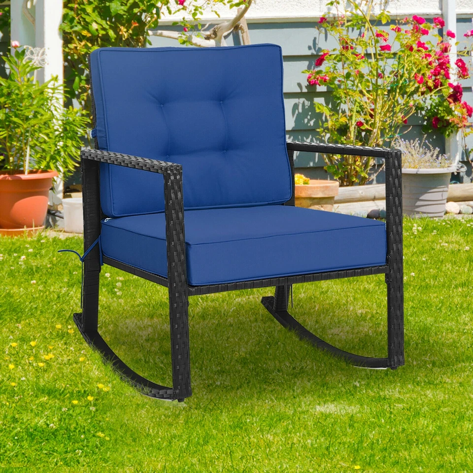 Outdoor Wicker Rocking Chair Patio Lawn Rattan Single Chair Glider w/ Navy Foto 3 de 4