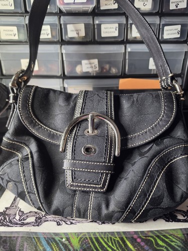 Vtg Coach Soho Y2K Black Jacquard Signature Flap Front Buckle Shoulder Bag 10296