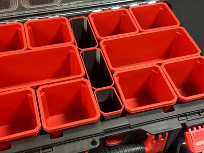 Milwaukee Deep PACKOUT Organizer MITTE 3 kompatible Behälter 2+1 verschachtelt schwarz rot
