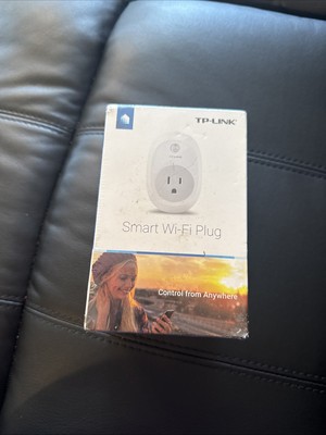 TP-Link Control from Anywhere Smart Wi-Fi Plug HS100 Brand New Factory Sealed