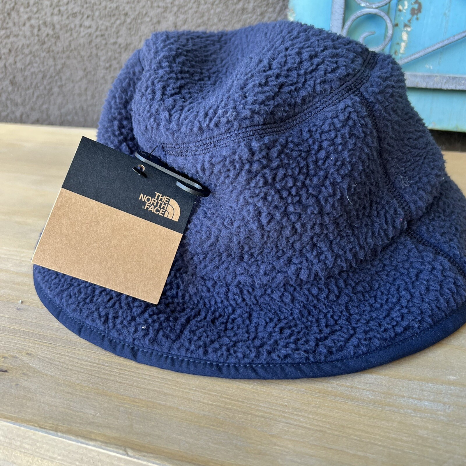 The North Face NWT Fleece Bucket Hat 