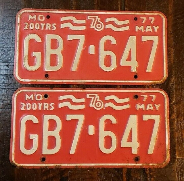 197677 MISSOURI 200 Yrs. Bicentennial License Plate Matching Pair GB7