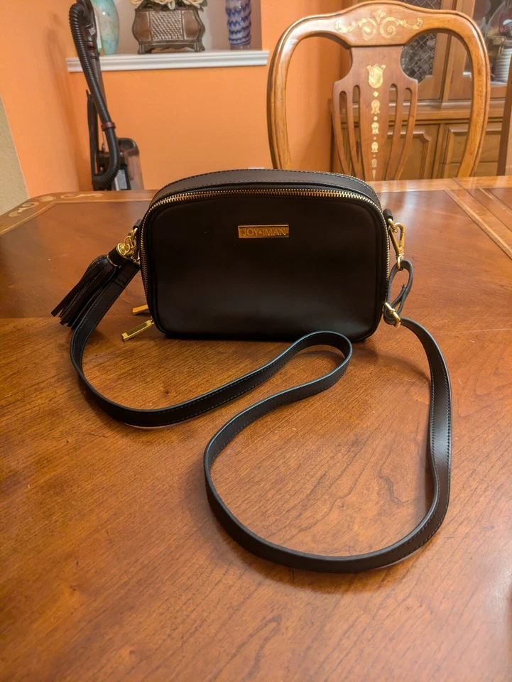 Bandolera Joy & Iman de cuero negro funcional a la moda RFID con borla Foto 4 de 4