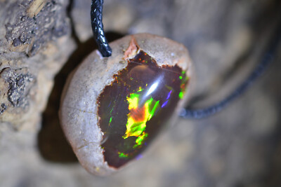 36ct 25x20x12 Top Briliant Roling Multicolor  Black Choco Opal Kette Africa Gem
