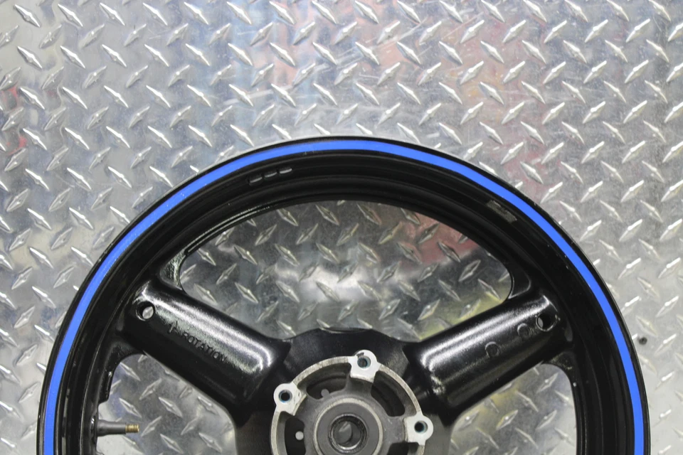 2007 铃木 SV650S 后轮 64111-08F11-019 17X4.50 — 第 2/4 张图片