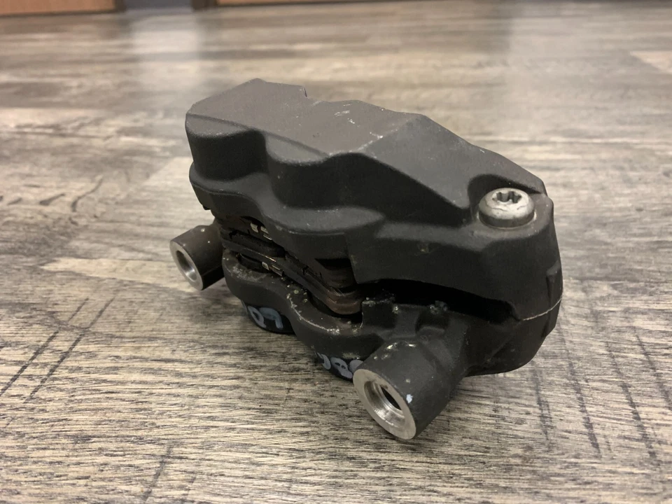 Suzuki 2008 2009 GSXR600 GSXR750 Front Right Brake Caliper TOKICO OEM * - Image 4 of 4