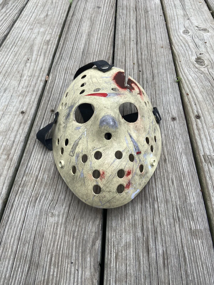 Friday The 13th Part 4 Jason Voorhees Hockey Mask Prop Replica (Finale) - Image 4 of 4