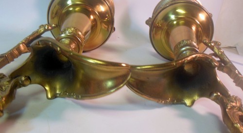 Pair Antique BRASS Garniture EWERS Urns Vases Victorian GRAPES Botanicals - Picture 11 of 12