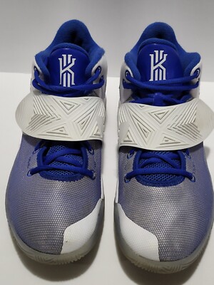 Nike Kyrie Fly Trap Size Men's 10 White And Blue