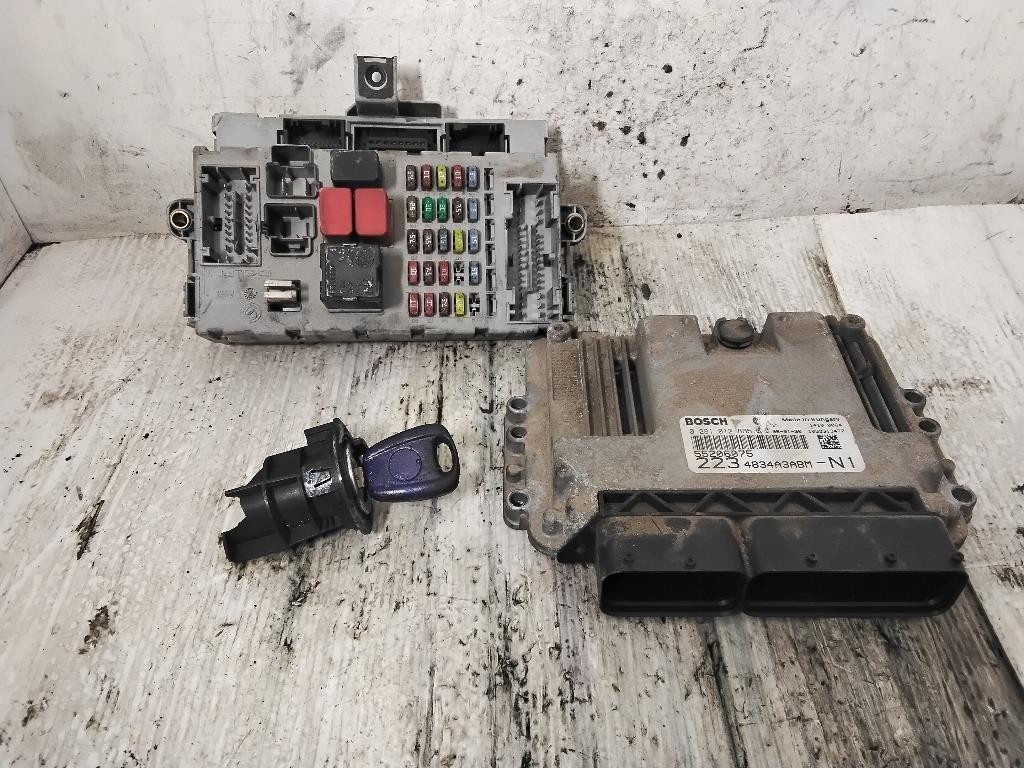 KIT CENTRALINA MOTORE ECU PER FIAT Doblo Cargo 0281012865 55206075 223B1000 die