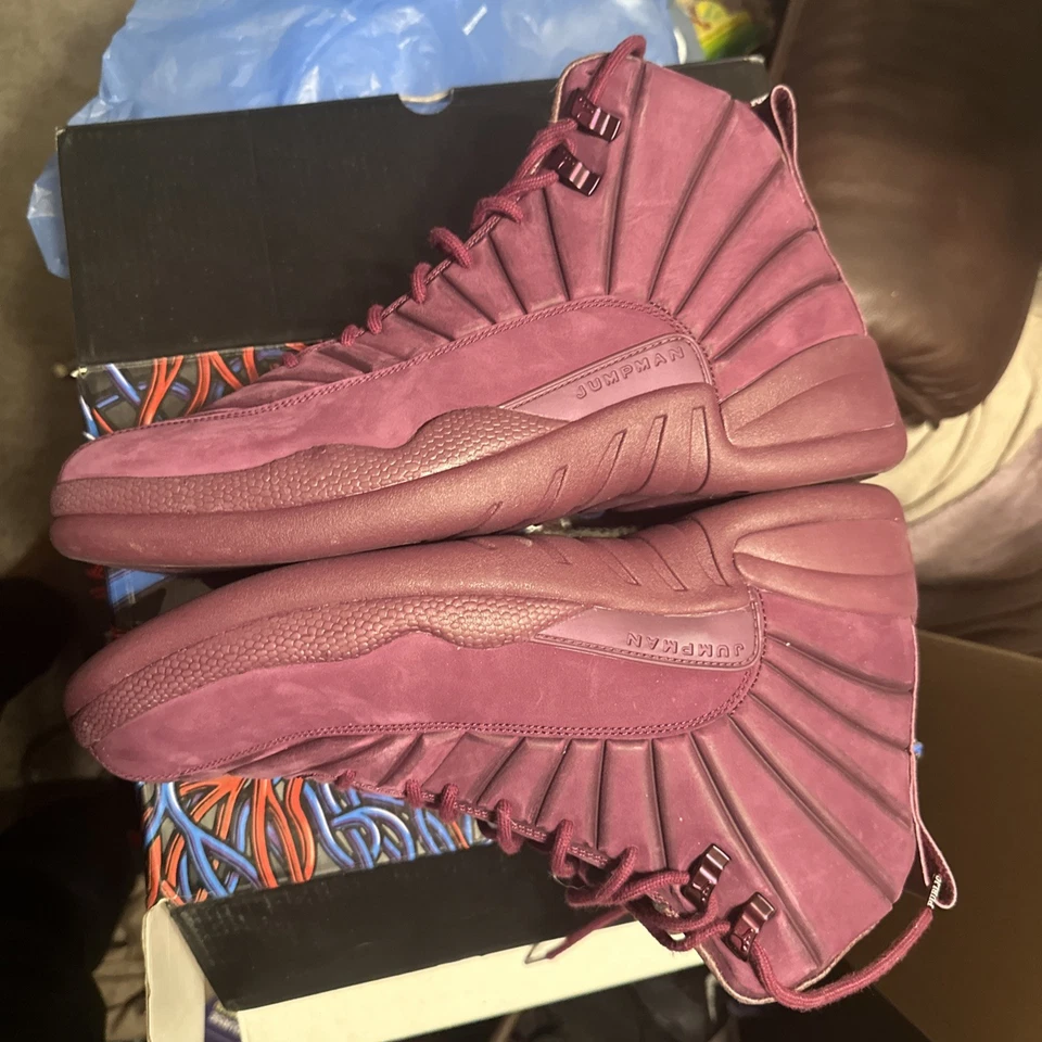 PSNY x Air Jordan 12 Retro Paris Talla 13 Foto 3 de 4