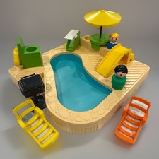 Vintage Fisher Price Little People #2526 Swimming Pool 1986 Complete Vintage Fisher Price Little People #2526 Swimming Pool 1986 Complete - Image 1