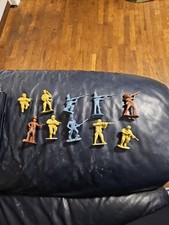 Lot Of Misc Army Men- Lot Of 10 6