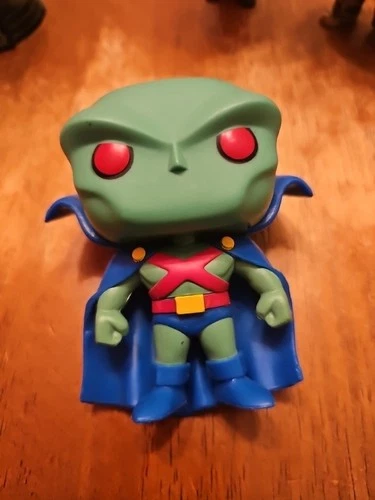 Funko Pop DC Universe Martian Manhunter Walmart (Exclusive) #217 Loose NO BOX A7