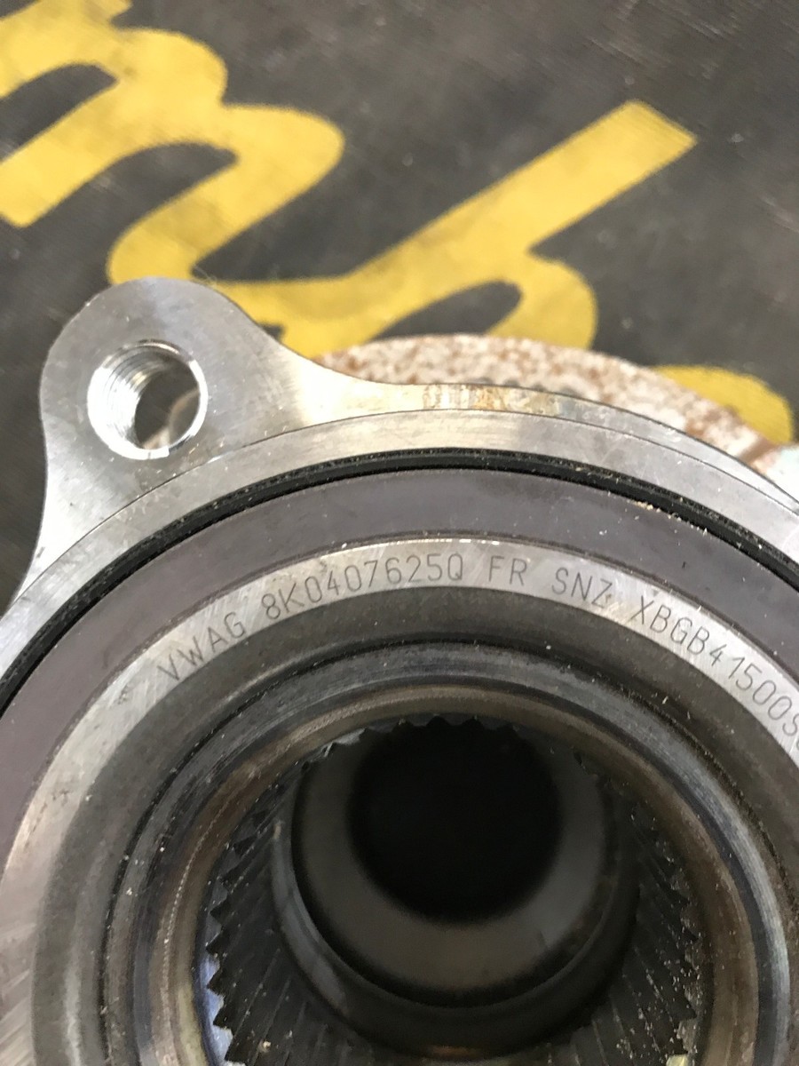 Lamborghini Huracan LP610 Wheel Hub With Bearing OEM 8K0407613B