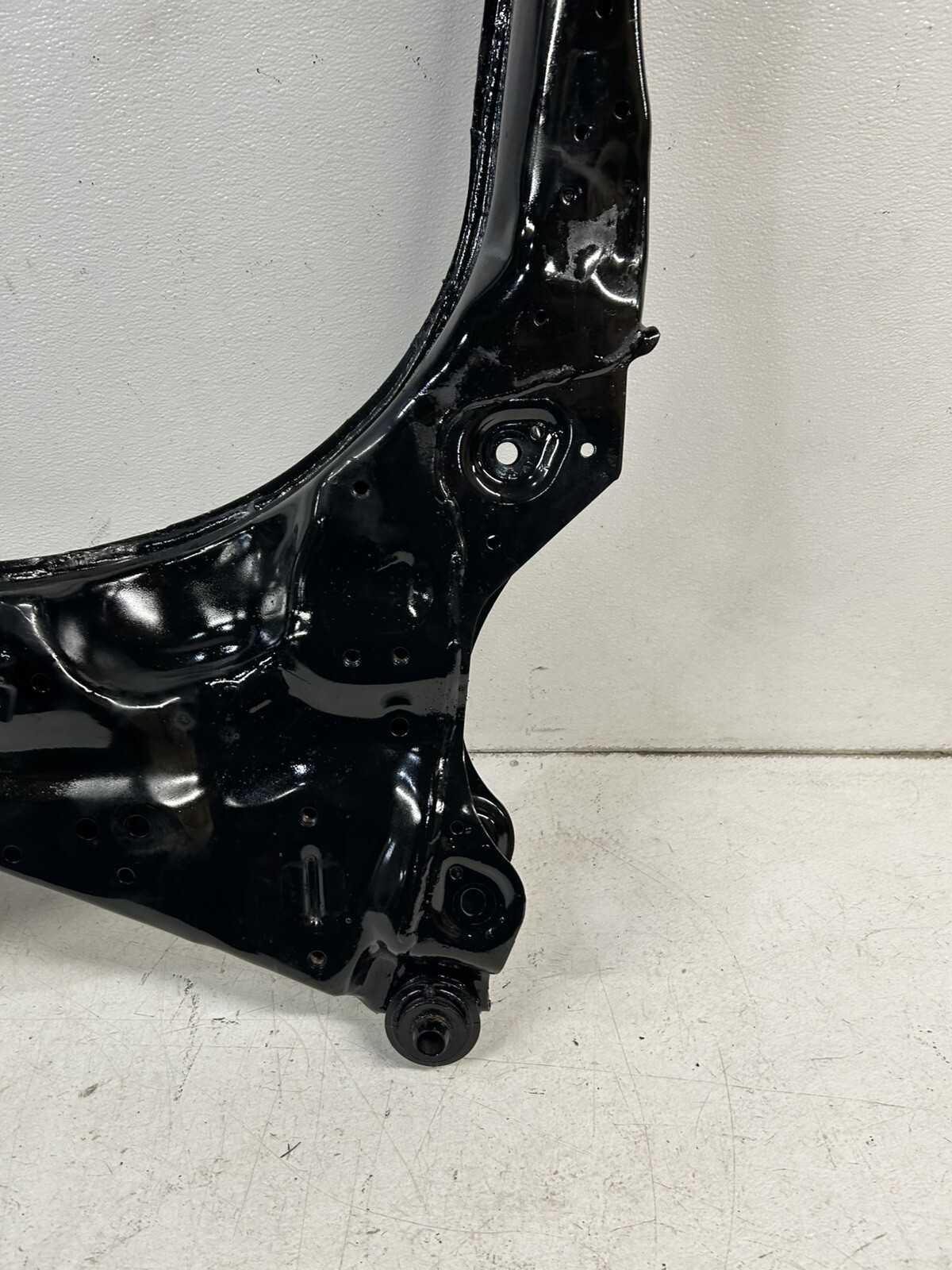 2017-2020 Nissan Pathfinder 3.5 AWD front crossmember sub frame cradle subframe