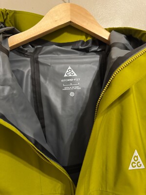 Nike ACG Storm-Fit Cascade Rains Full-Zip Jacket 