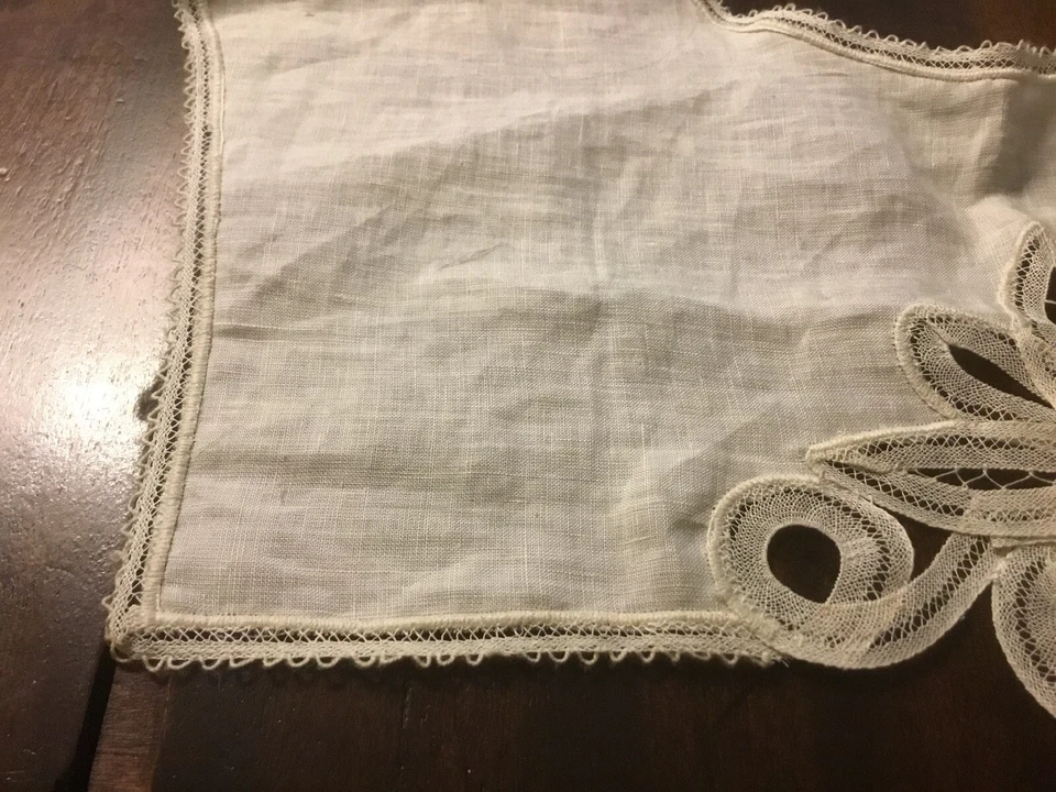 Vintage/Antique-Linen & Needlework-Collar-Ecru-19”W X 18”H-NICE-Excellent Cond- - Image 3 of 4