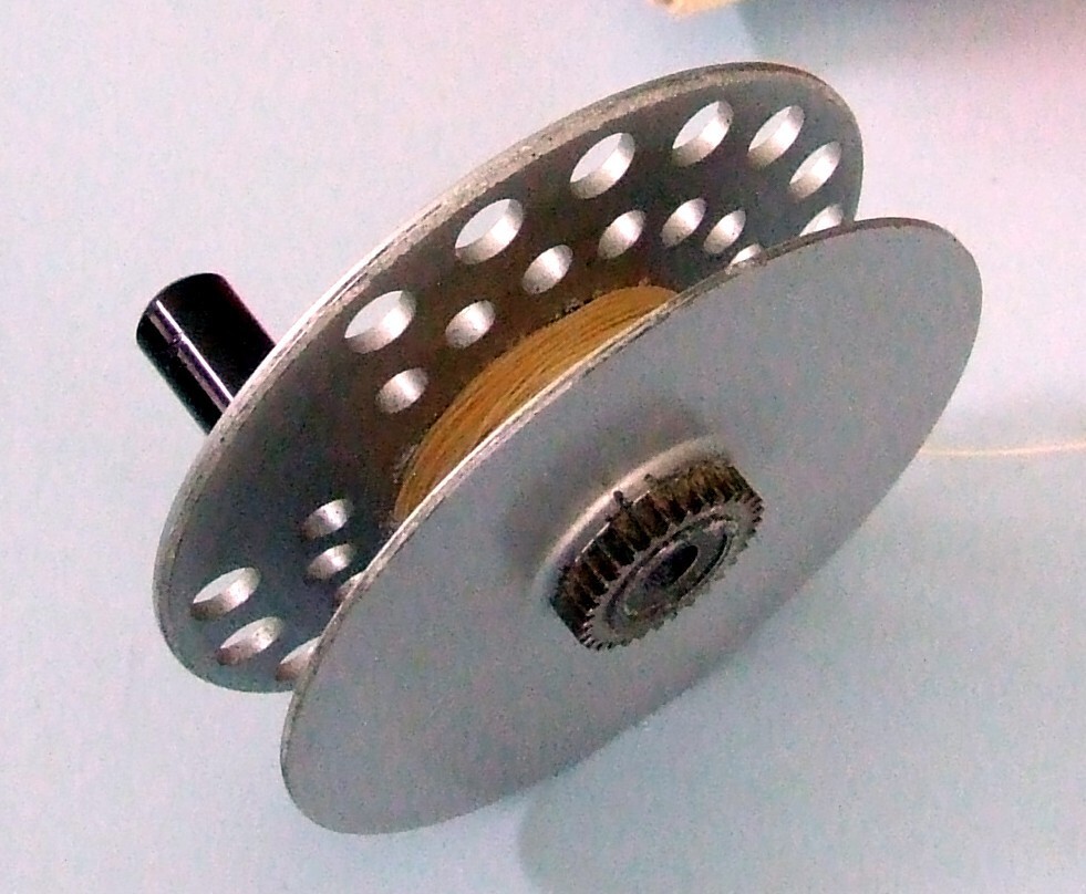 HARDY VISCOUNT 130ハーディ バイカウント スペアスプール付き HARDY VISCOUNT 130ハーディ バイカウント スペアスプール付き