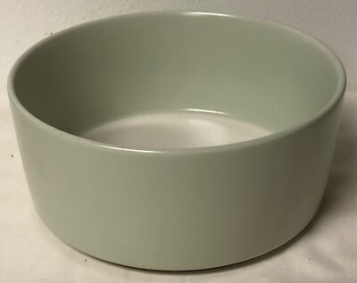 DANSK HALDAN SOUP CEREAL BOWL SAGE GREEN WITH CREAMY BEIGE  INSIDE BOTTOM 7''