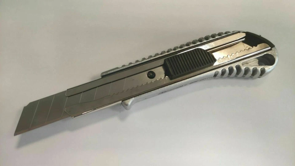 ALASKAPRINT Profi Cuttermesser Aluminium Cutter Teppichmesser