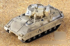 Panzerkampf US M2 Bradley infantry armored vehicle sand 1/72 FINISHED MODEL TANK