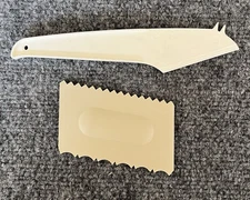 Tupperware Cake Decorator Polisher & Cheese Slicer Kitchen Gadgets