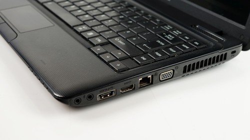 Cheap Toshiba Laptop Intel i3 Processor 8GB RAM 128GB SSD Win 10 HDMI WiFi 13.3 - Picture 2 of 8