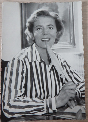 Foto-Autogrammkarte deutsche Schauspielerin Cornell Borchers um/ab 1950 (125339)