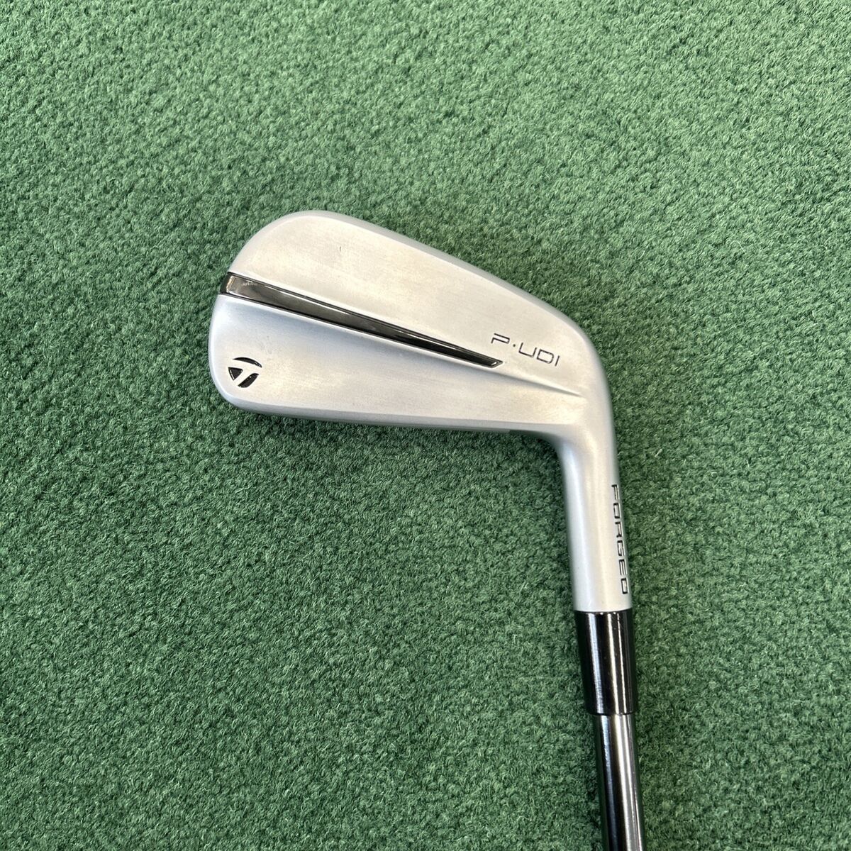 TaylorMade P-UDI 2-Iron 17*/UST Mamiya Recoil Dart F4 90g TaylorMade P-UDI 2-Iron 17*/UST Mamiya Recoil Dart F4 90g