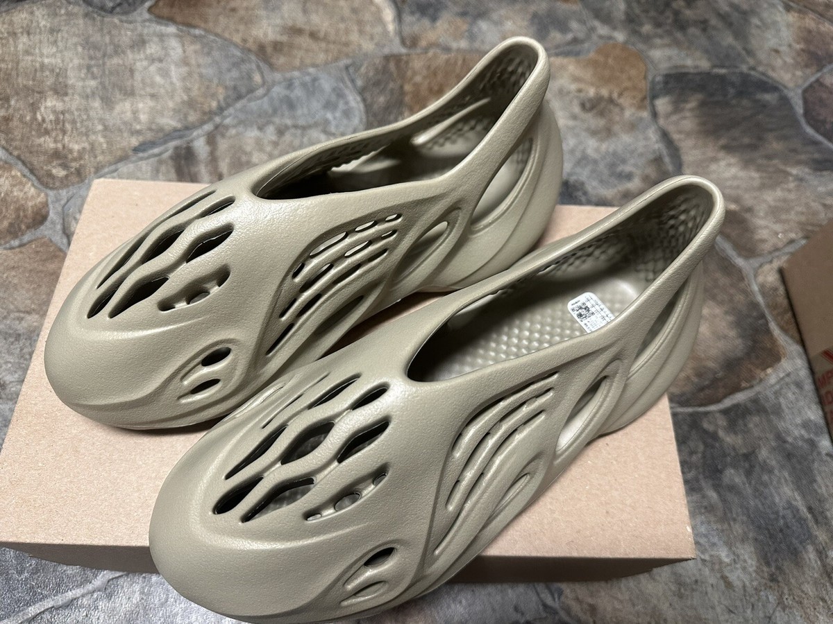 Yeezy Foam Runner RNR Stone Salt Size 10 | eBay display picture 3