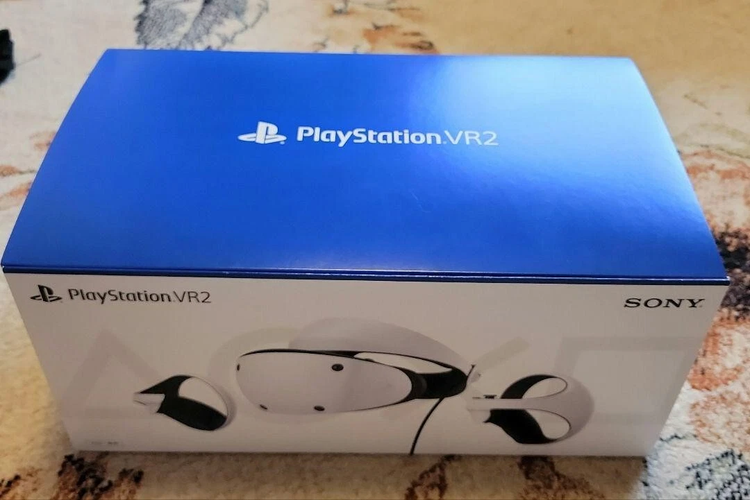 SONY PlayStation VR2 Headset & Controllers PS5 CFIJ-17000 Game NM JPN