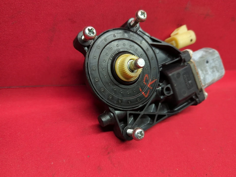 2011 - 2015 - Chevrolet Volt - Rear Left / Rear Driver Side - Window Motor - - Image 2 of 4