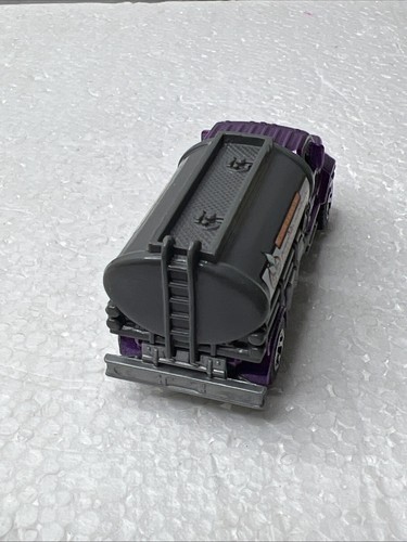 2008 Matchbox Farm Purple Utility Truck 2006 Tanker Guzzler Agrobio Nutrients - Picture 4 of 8