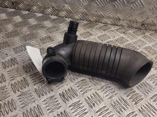 Volkswagen PASSAT B5.5 2002 Diesel Ansaugrohr Ansaugschlauch Turbolader DRA17309