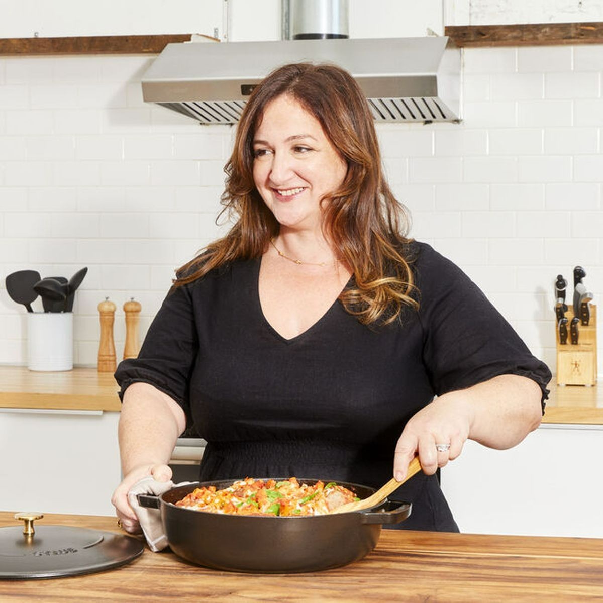 Staub x Smitten Kitchen - Cast Iron 4 qt, Braiser With Lid, Black Matte