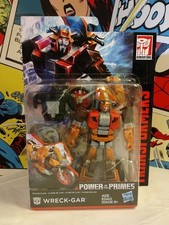 TRANSFORMERS GENERATIONS POWER OF THE PRIMES WRECK-GAR DELUXE CLASS FIGURE