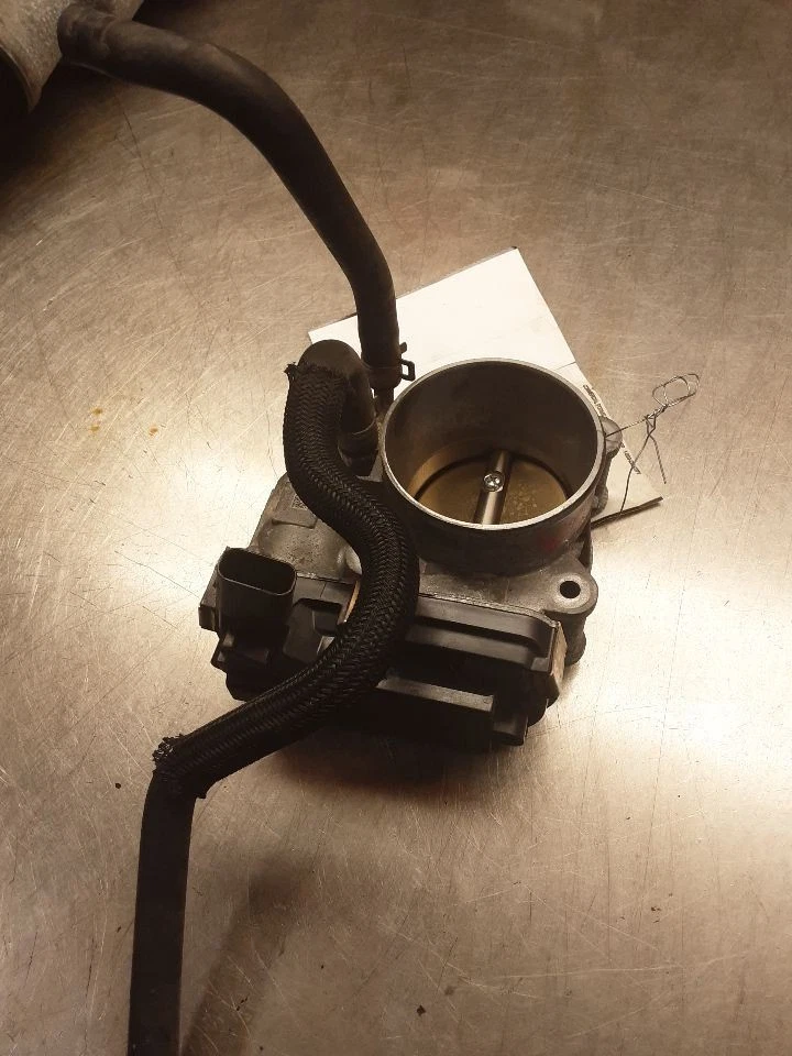 Cuerpo del acelerador 2,0 L compatible con 15-21 WRX 722248 Foto 2 de 4