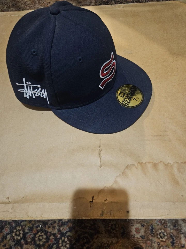 Stussy 帽子 Y2K Throwback 罕见 复古 状况良好 — 第 2/4 张图片