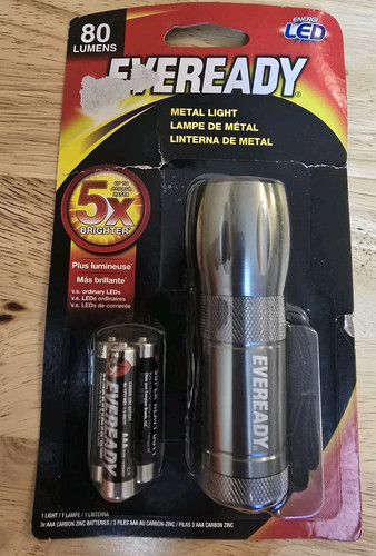 Eveready 80 Lumens Flashlight New In Packaging - Picture 2 of 4