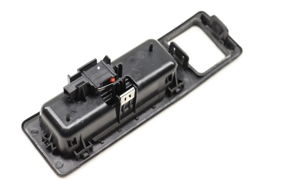 BMW 428I XDRIVE GRAN CUPÉ 2015-2016 - manija/interruptor de tapa del maletero 7368753 Foto 2 de 4